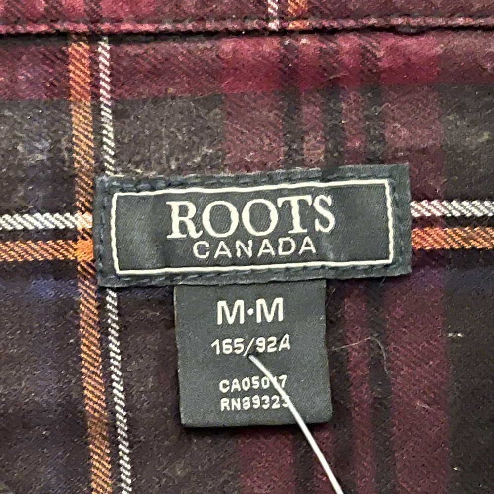 Roots Men’s Plaid Button-Up Shirt - Picture 2 of 2